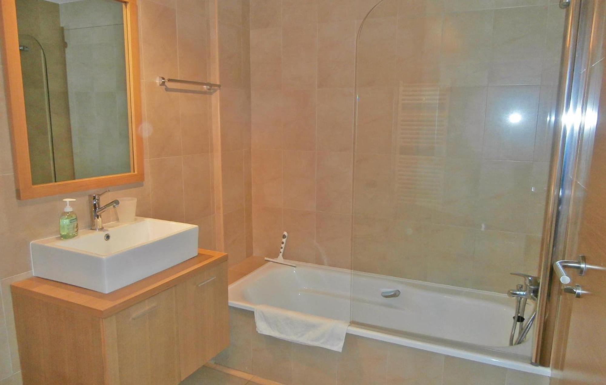 2 Bedroom Beautiful Apartment In Sucina Exterior foto