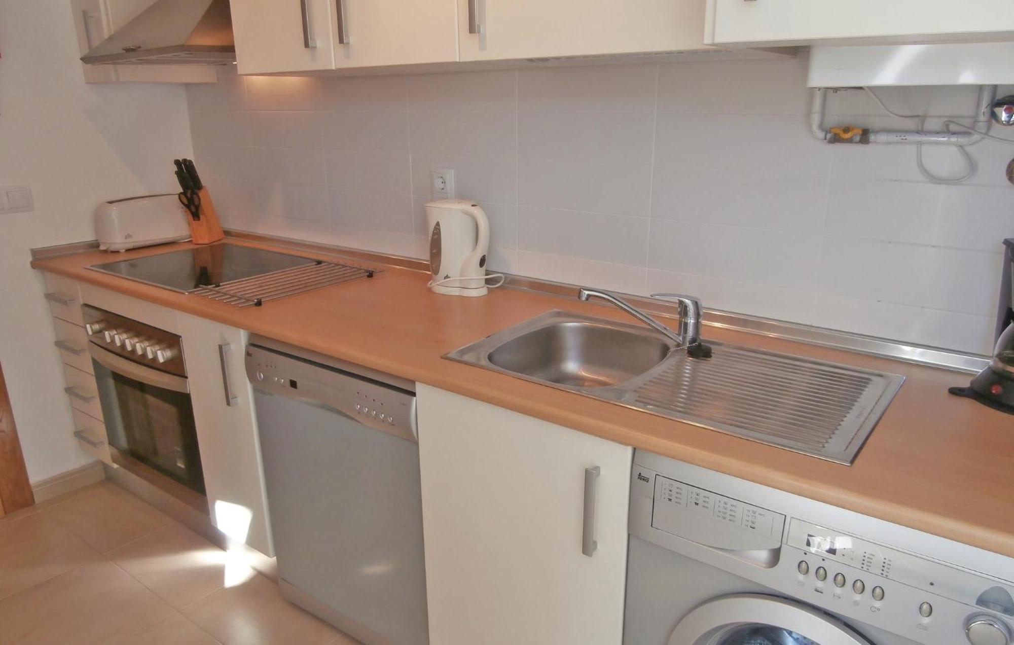 2 Bedroom Beautiful Apartment In Sucina Exterior foto