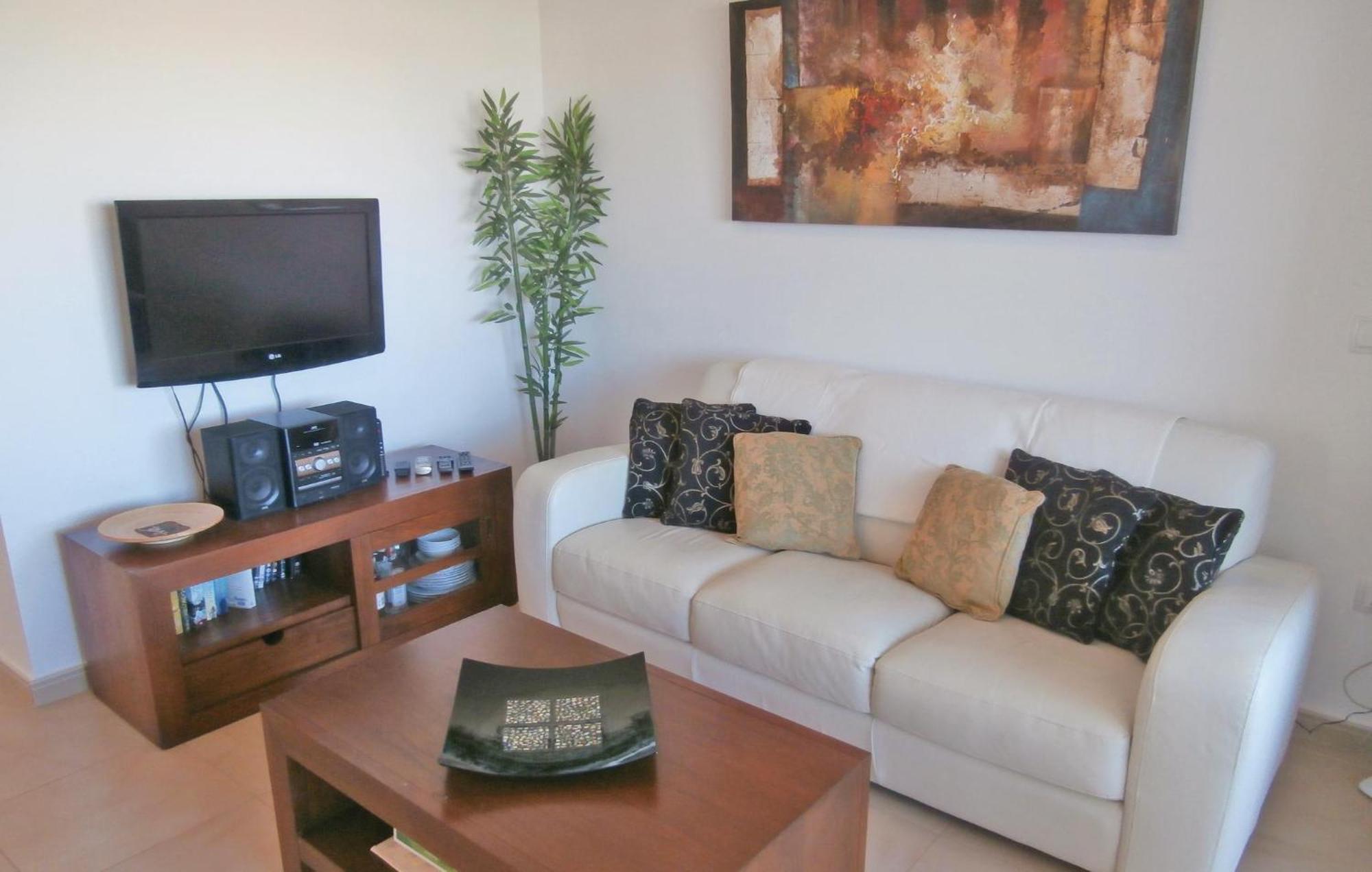 2 Bedroom Beautiful Apartment In Sucina Exterior foto